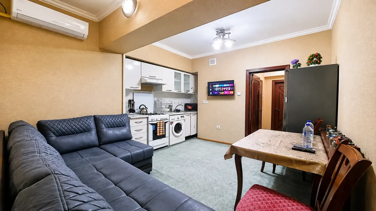 Cosmonauts Apartment — photo 4